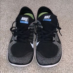 Nike Free 4.0 Flyknit. Women’s 9.5